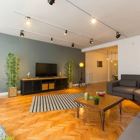 An Amazing At Taksim Square Appartement