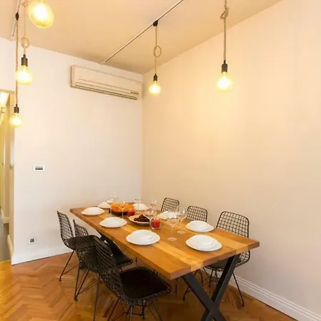An Amazing At Taksim Square Appartement Istanboel